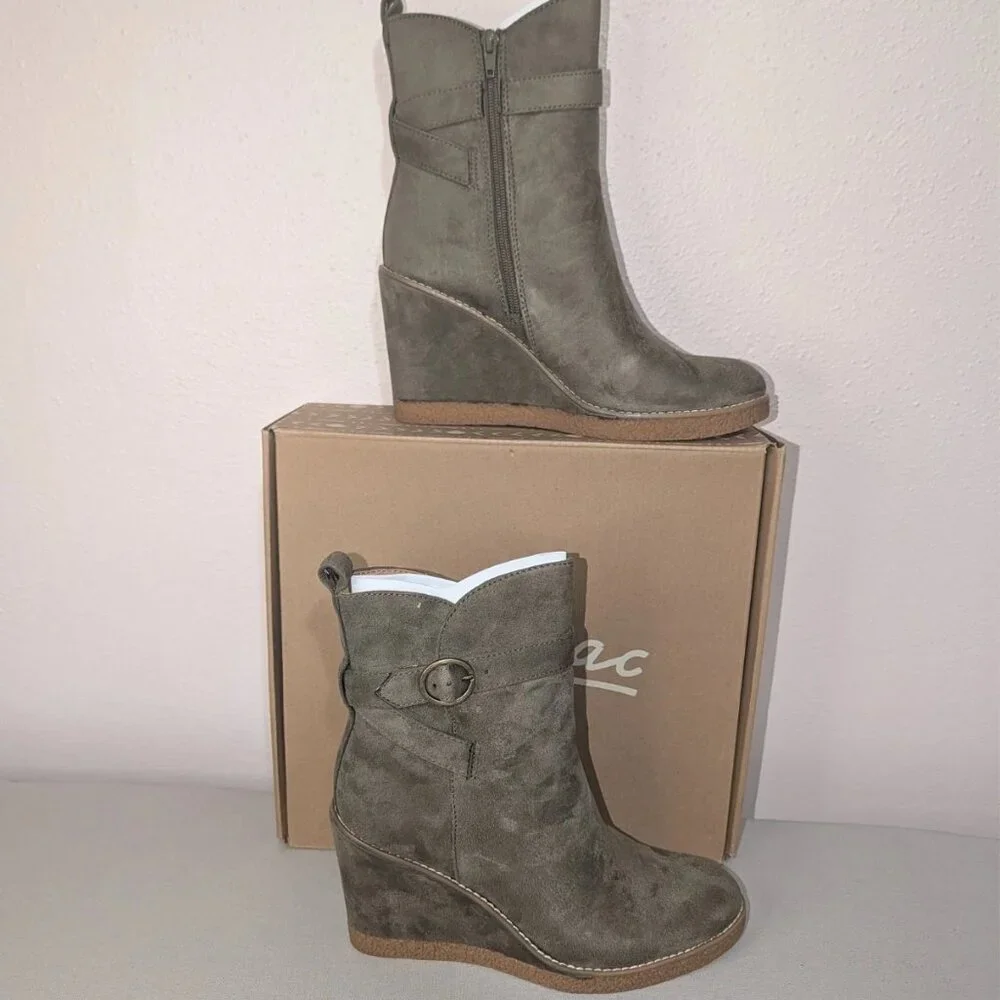 ZODIAC Womens Ina Wedge Buckle Ankle Bootie Olive Green Microfiber 9.5 M - Picture 6 of 11